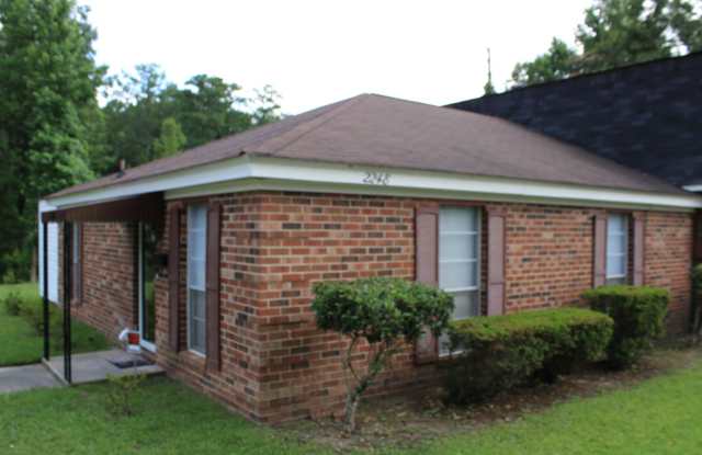 2 Bedroom 1.5 Bath W/ Formal Living & Family Room photos photos