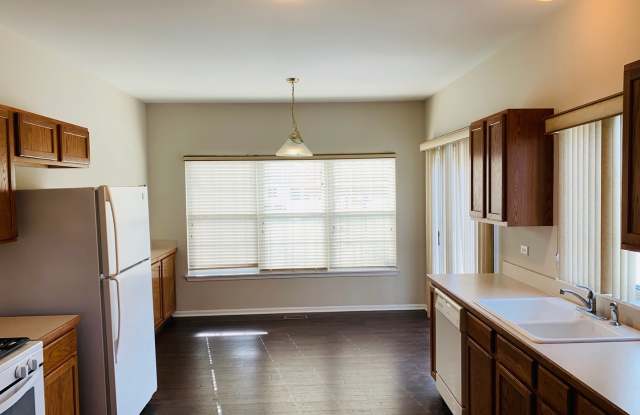 1611 South Candlestick Way Gallery 4