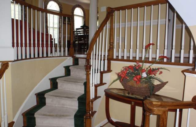 126 Rees Pl. Gallery 2