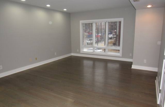 1600 6th Avenue North Gallery 4