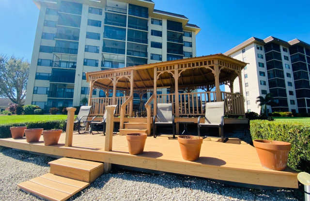 117 Country Club Dr. Gallery 1