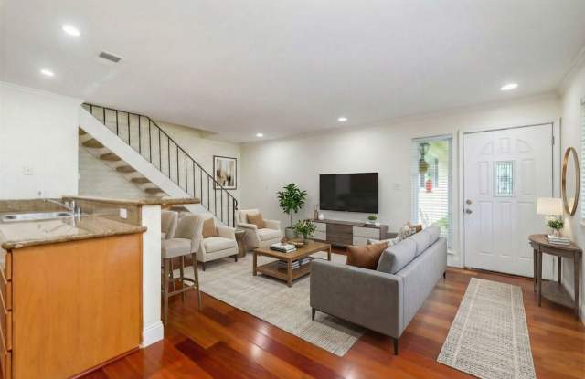 Pleasanton 2BD Townhouse w/ Granite Kitchen, Plank Floors, Community Amenities  Top Schools photos photos