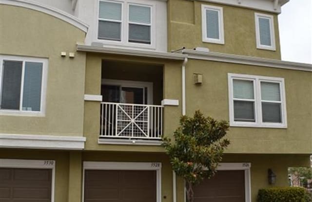 3526 Shoreline Bluff Ln - 3526 Shoreline Bluff Lane, San Diego, CA 92110