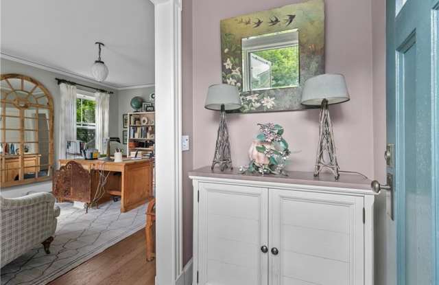 132 Ruggles Avenue - 132 Ruggles Avenue, Newport, RI 02840