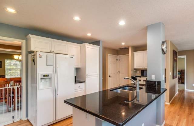 Beautiful Spacious Home! - 17261 Northwest La Paloma Lane, Oak Hills, OR 97006