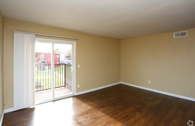 451 Tinker Diagonal Apt 205Oklahoma CityOK, 73129 photos photos