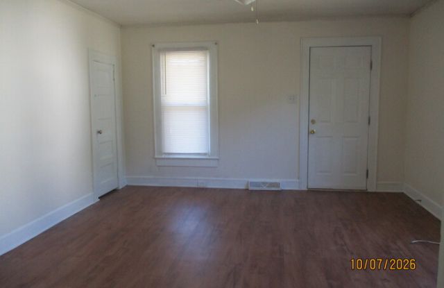 2813 South Ridge Avenue Gallery 2