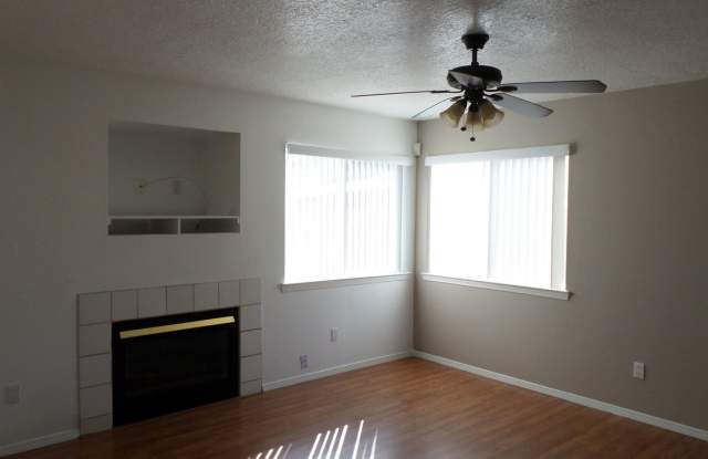 8139 Glenbrook Pl NW Gallery 4