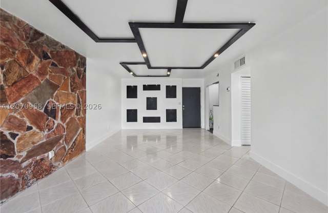 8411 NW 8th St Gallery 2
