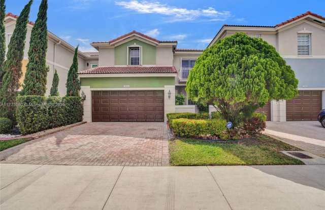 7978 NW 116th Ave photos photos