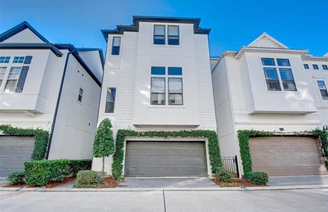 8833 Lakeshore Bend Drive Gallery 2