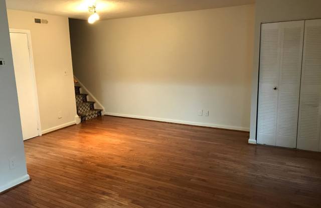 9906 BROOKRIDGE COURT Gallery 4