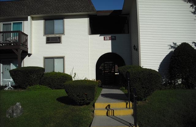 18 VILLAGE PARK DRIVE - 18 Village Park Drive, Fishkill, NY 12524