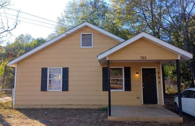 705 S Van Buren St - 705 South Van Buren Street, Albany, GA 31701