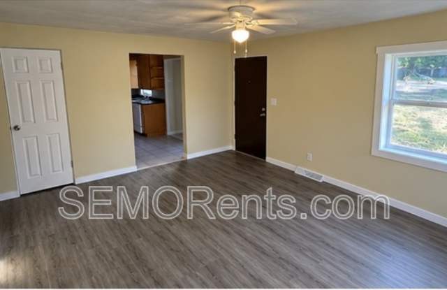 1736 Oakley Drive Gallery 1