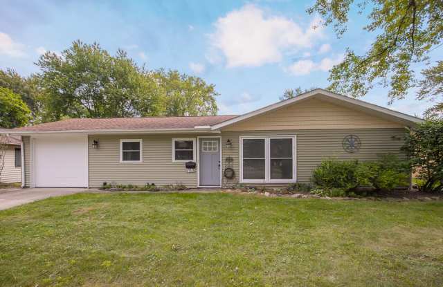 Spacious 4 bedroom Ranch Berea! photos photos
