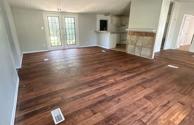 3 Bedroom/2 Bath Mobile Home in Hahira Gallery 4