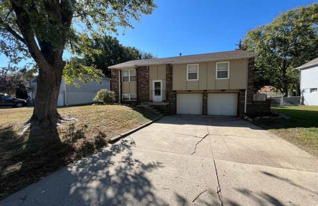 Spacious 3 Bedroom Home with Finished Basement photos photos Spacious 3 Bedroom Home with Finished Basement photos photos