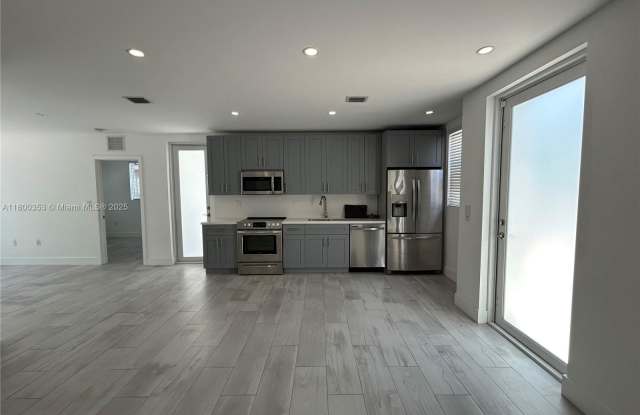 3823 Thomas Avenue photos photos