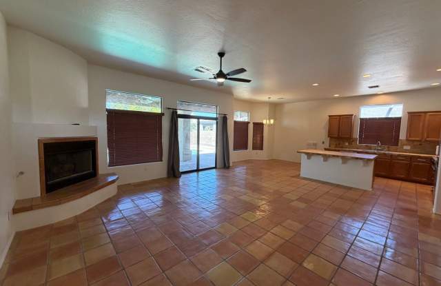 4 BEDROOM POOL HOME IN PICACHO! Gallery 3