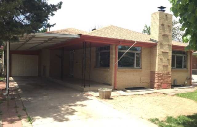 2241 Oswego Street Gallery 2