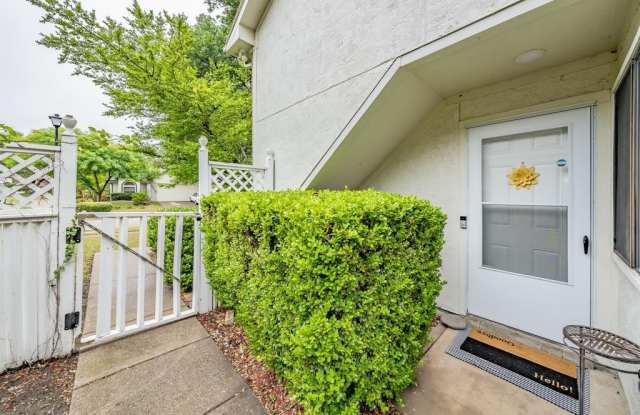 2305 Lacewood Drive Gallery 4