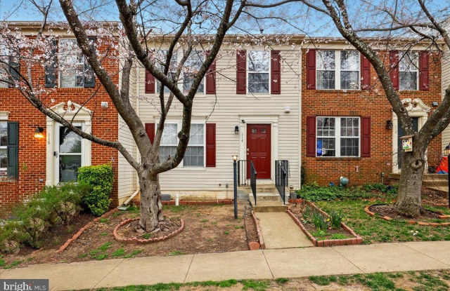 114 SHIRLEY SQUARE SE - 114 Shirley Square Southeast, Leesburg, VA 20175 114 SHIRLEY SQUARE SE - 114 Shirley Square Southeast, Leesburg, VA 20175