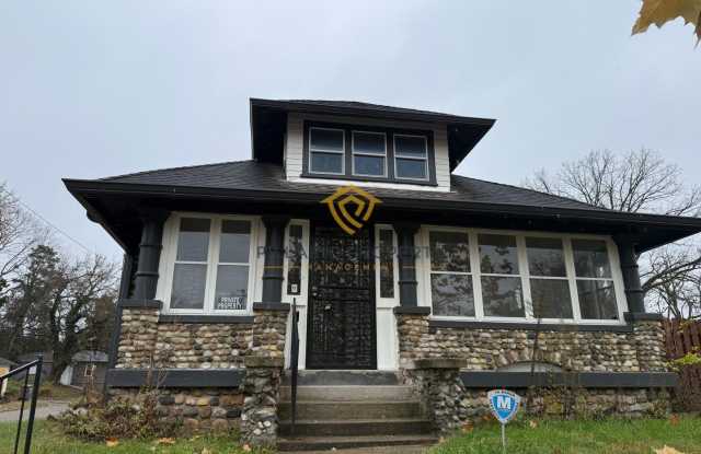 Stunningly Updated Historic 3 Bedrooms/2 Bathrooms Home Near Downtown Indianapolis! - 1501 West 25th Street, Indianapolis, IN 46208