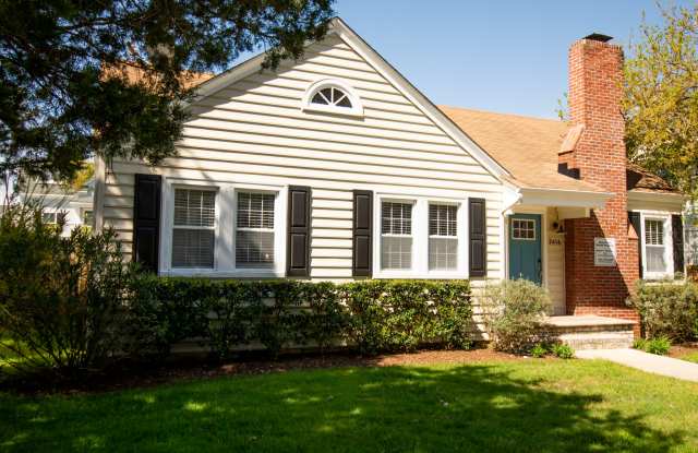 2416 Arctic Avenue photos photos