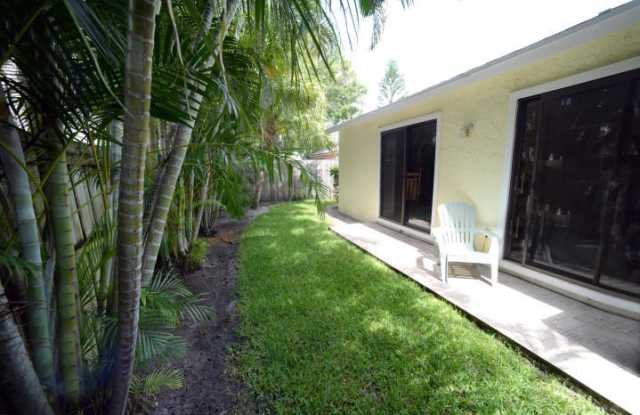 155 Rosewood Circle Gallery 2