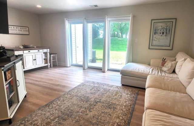 32 Redwood Drive Gallery 2