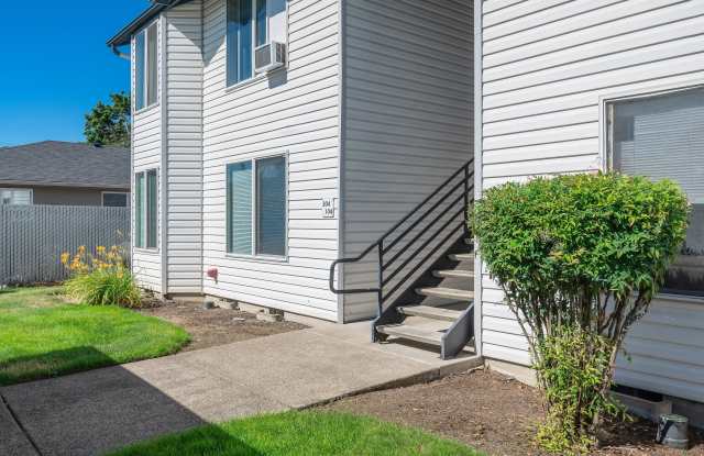 Park Avenue Village Apartments Gallery 2