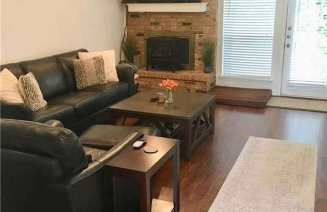 5804 Chadsford Court Gallery 2