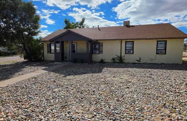 ALL PROSPECTIVE TENANTS MUST SUBMIT A $58 NON-REFUNDABLE APPLICATION FEE PER APPLICANT ONLINE AND BE PRE-QUALIFIED PRIOR TO ANY SHOWINGS Gallery 1