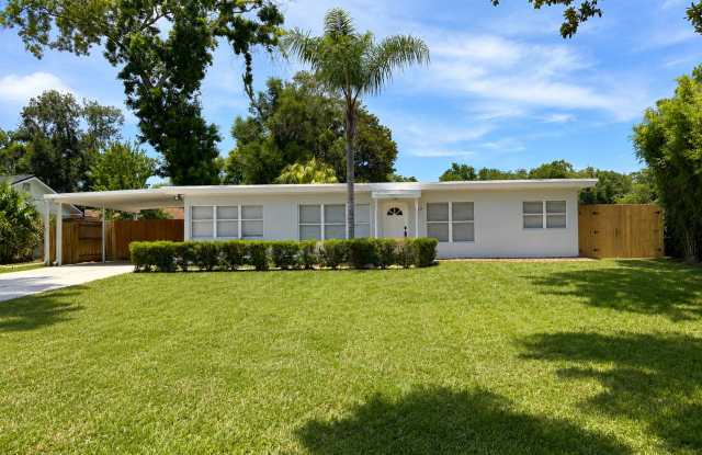 Updated 3BR in Jacksonville Beach! Spacious Fenced Yard & Lawn Care Included! photos photos