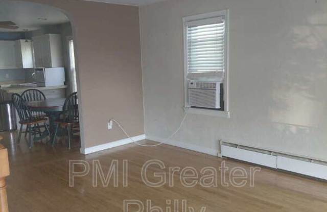 687 Mansion St Gallery 2