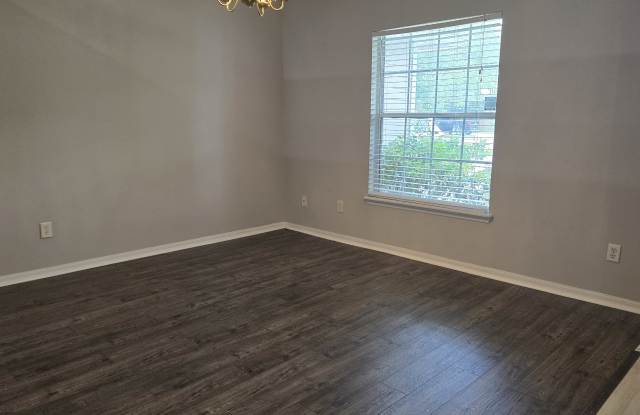 1648 Glen Laurel Dr Gallery 2