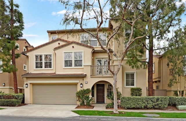 5 Sassafras - 5 Sassafras, Irvine, CA 92618