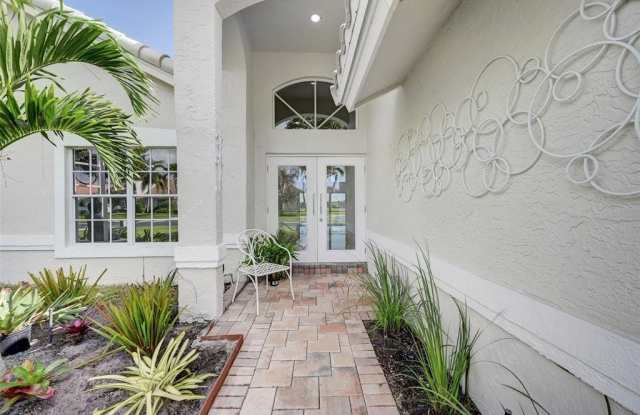 6014 Golf Villas Dr Gallery 4