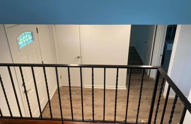 3615 LAGUNA Court Gallery 4