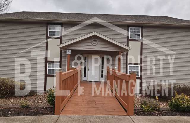 Beautiful 3 Bedroom Condo with a Lake View! photos photos