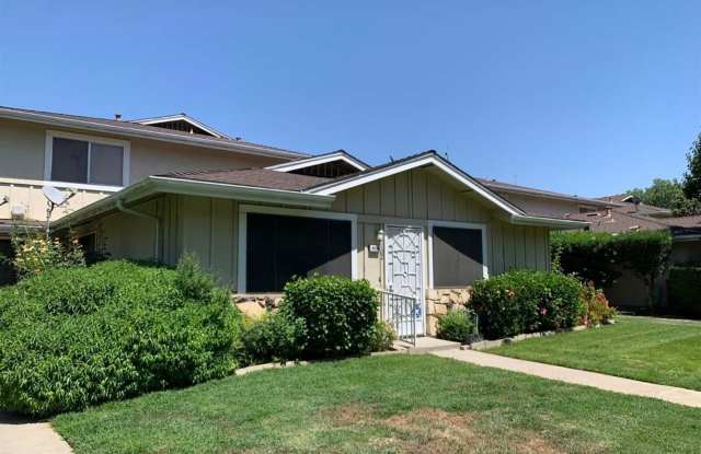 Two-Story 2/1 Near Fig-Garden Village! photos photos Two-Story 2/1 Near Fig-Garden Village! photos photos