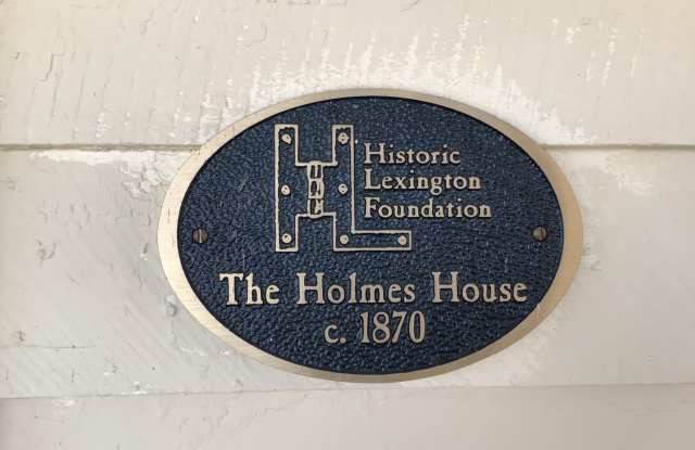 4 BR 2 BA historic house in downtown Lexington photos photos