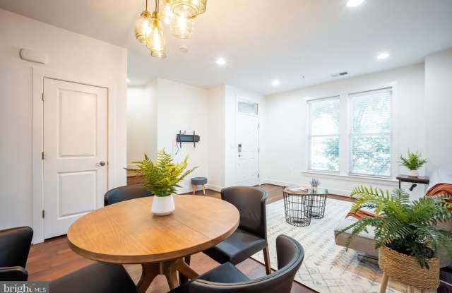 2215 RICHMOND Highway unit: 101 photos photos 2215 RICHMOND Highway unit: 101 photos photos