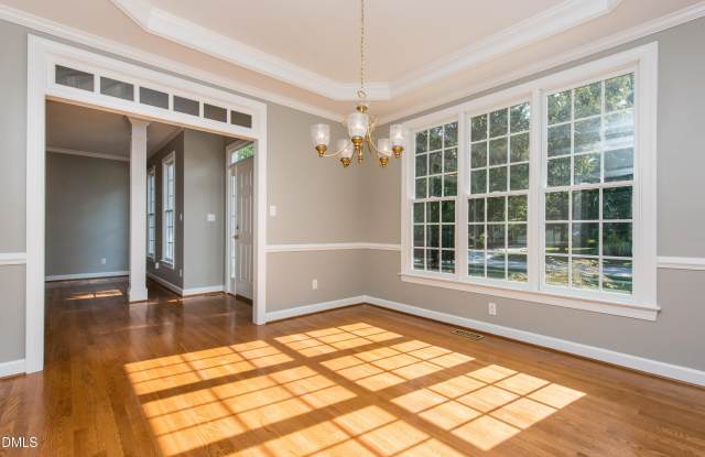 509 Autumngate Drive Gallery 3