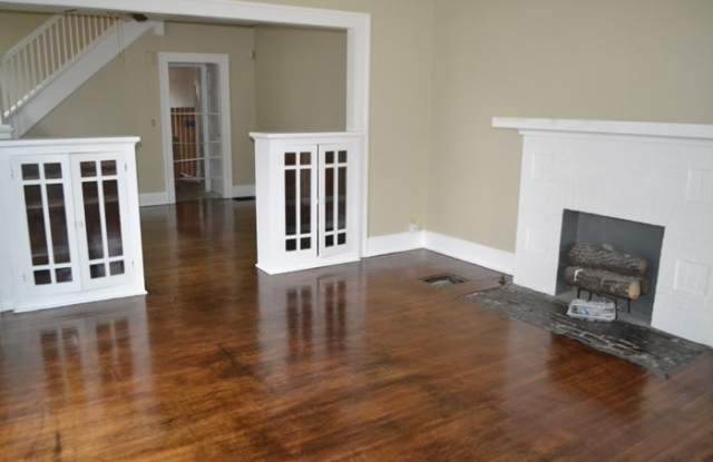 4516 Carrollton Avenue Gallery 2