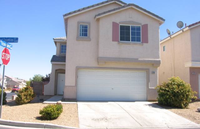 THIS 1,596 SQ. FT. HOME HAS 3 BEDROOMS, 2.5 BATHROOMS, A 2 CAR GARAGE LOCATED ON A CORNER LOT AND NEW WOOD FLOORING photos photos