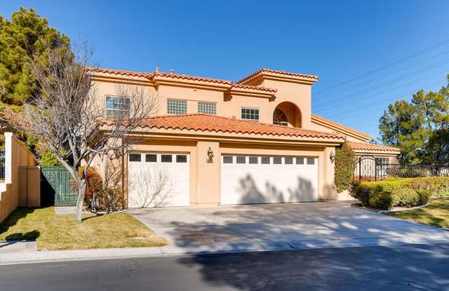 BEAUTIFUL 4 bedroom home with 2 Primary bedrooms in Canyon Gate Golf Course Community! - 8600 Kiel Ridge Circle, Las Vegas, NV 89117 BEAUTIFUL 4 bedroom home with 2 Primary bedrooms in Canyon Gate Golf Course Community! - 8600 Kiel Ridge Circle, Las Vegas, NV 89117