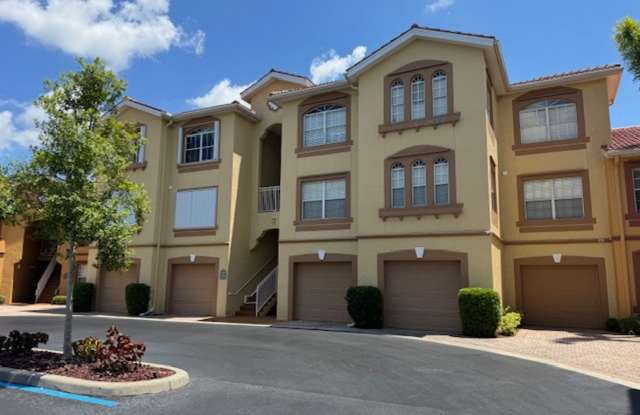 2 bedroom 2 bathroom Condo in Gardens at Beachwalk photos photos