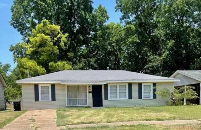 Rental Property in Bossier City - 1805 Leslie Street, Bossier City, LA 71111